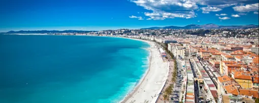 Transfert aéroports et gares avec TAXI 7 : mise à disposition à Nice, Saint-Tropez, TAXI 7